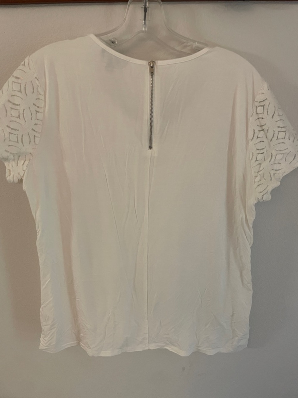 Market & Spruce Ivory Geometric Lace Short Sleeve Top - Picture 3 of 3